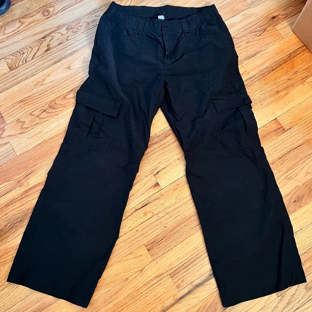 Wide leg cargo pants